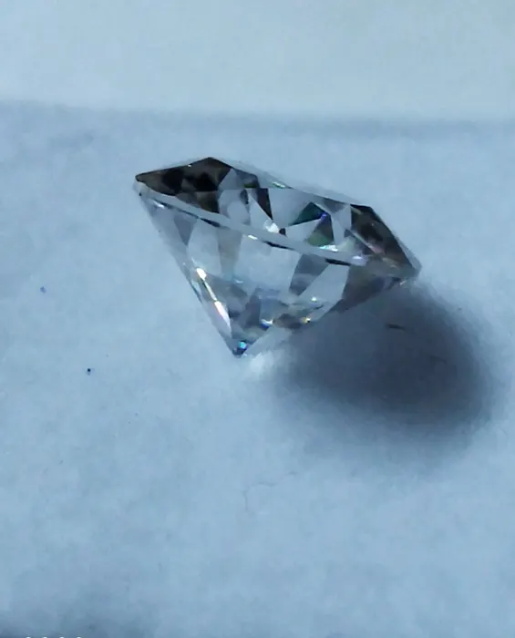 Diamond gemstone